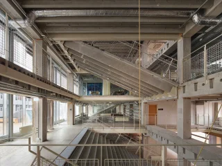 Trappartij van gezaagd beton